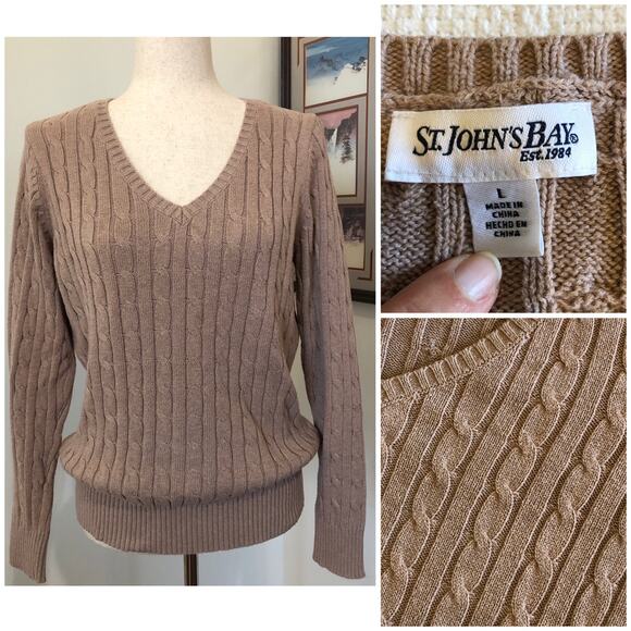 St. John's Bay Sweaters - VTG 90s Taupe Cable Knit V-Neck Sweater Quiet Luxury Classic Preppy Tag L Fits M